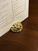 Load image into Gallery viewer, brass cardstand • حامل بطاقة نحاسي